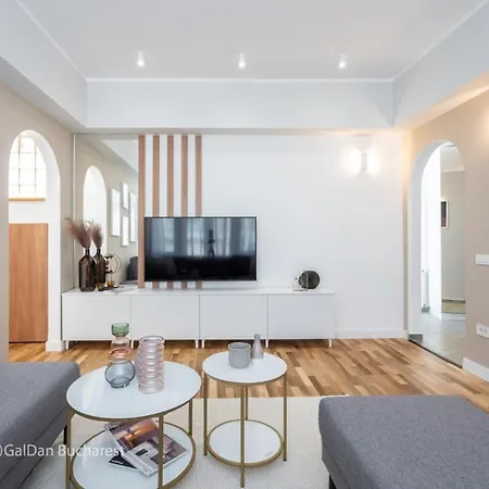 Old Town Bucharest, Lovely 2 Bedrooms Apartment