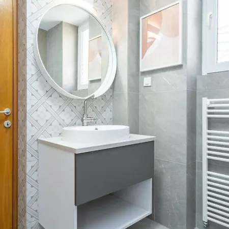 Διαμέρισμα Old Town Bucharest, Lovely 2 Bedrooms Βουκουρέστι