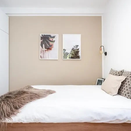 Old Town Bucharest, Lovely 2 Bedrooms Апартаменты Бухарест