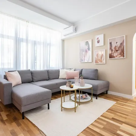 Old Town Bucharest, Lovely 2 Bedrooms