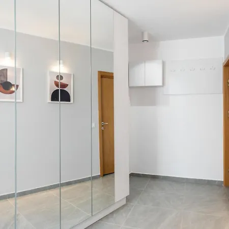 Old Town Bucharest, Lovely 2 Bedrooms Апартаменты *