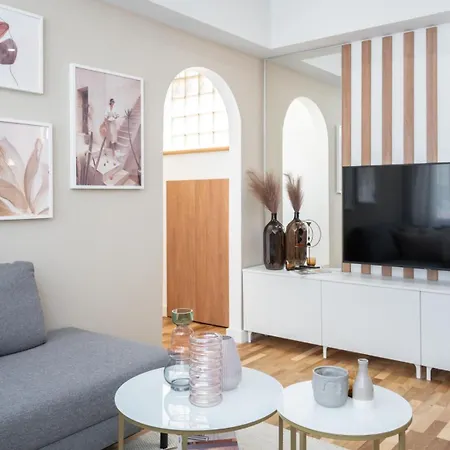 Old Town Bucharest, Lovely 2 Bedrooms