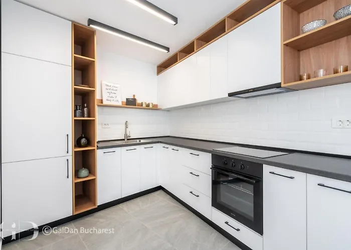 Old Town Bucharest, Lovely 2 Bedrooms * Bucharest
