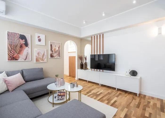 Old Town Bucharest, Lovely 2 Bedrooms Apartament *
