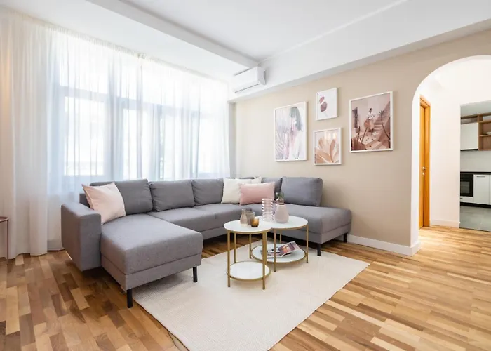 Old Town Bucharest, Lovely 2 Bedrooms